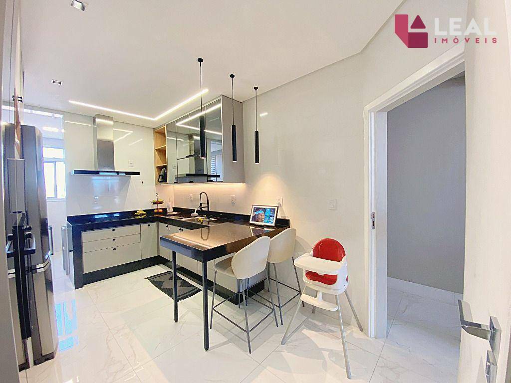 Apartamento à venda com 3 quartos, 134m² - Foto 9