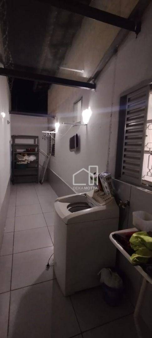 Casa à venda com 3 quartos, 1m² - Foto 13