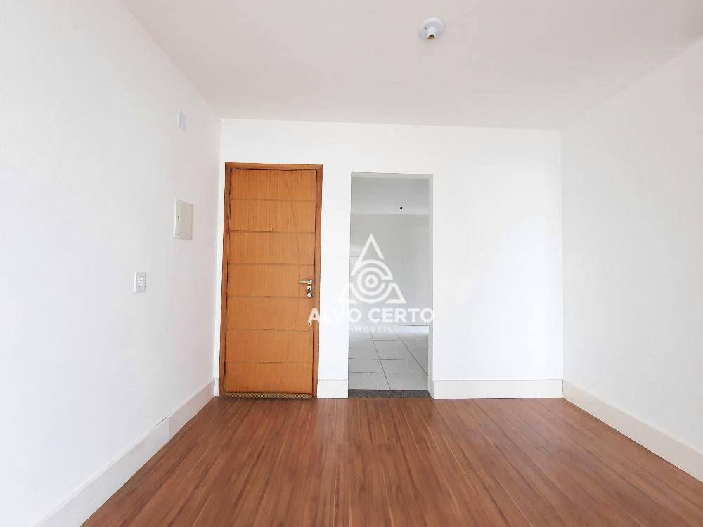 Apartamento à venda com 2 quartos, 77m² - Foto 6