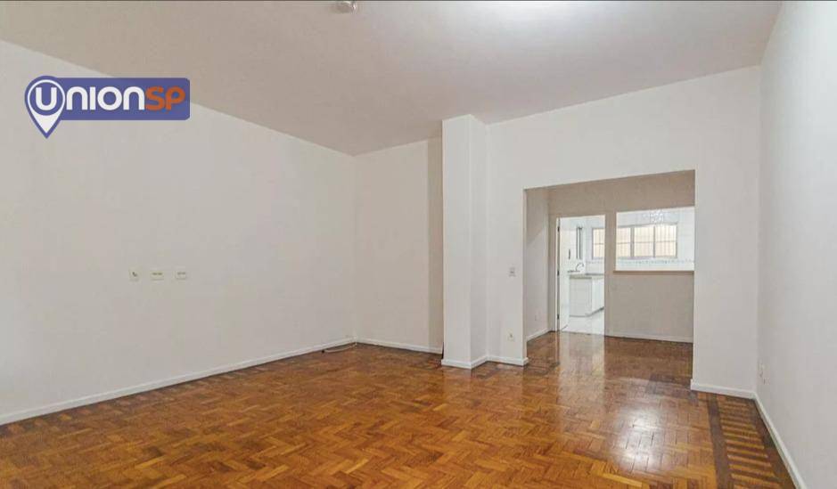 Apartamento à venda com 3 quartos, 150m² - Foto 1