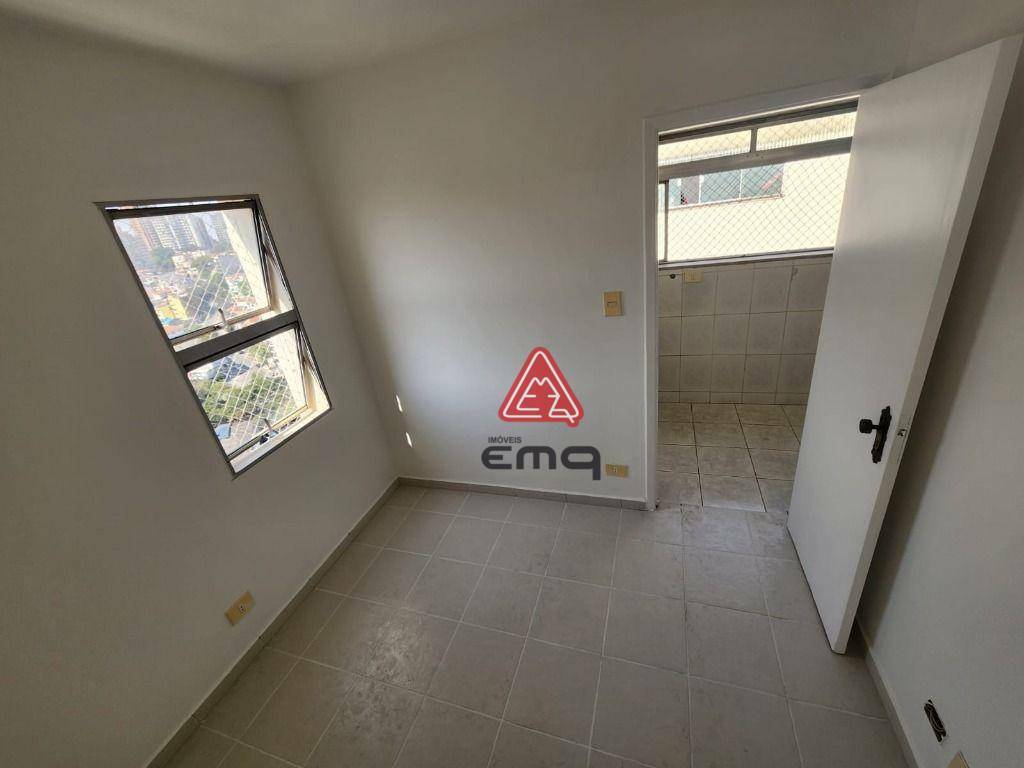 Apartamento à venda com 3 quartos, 70m² - Foto 7