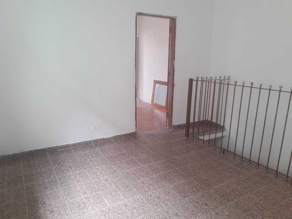 Casa à venda com 3 quartos, 121m² - Foto 4