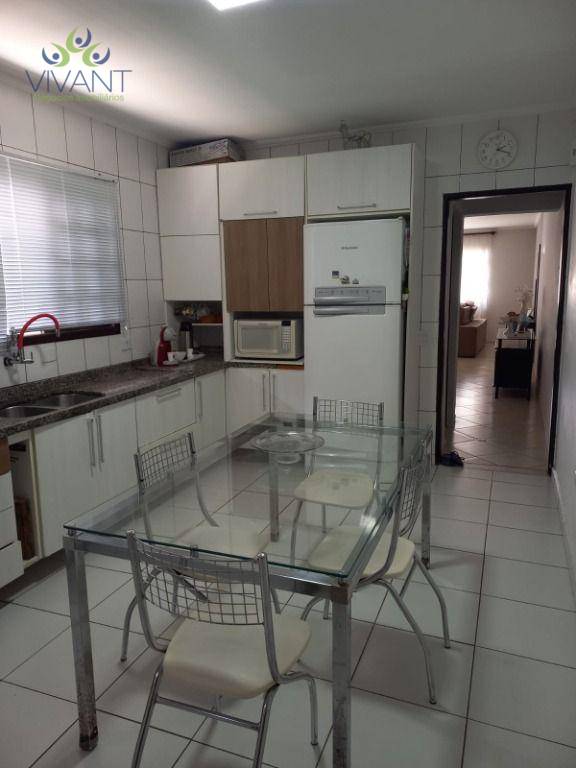 Sobrado à venda com 3 quartos, 243M2 - Foto 3