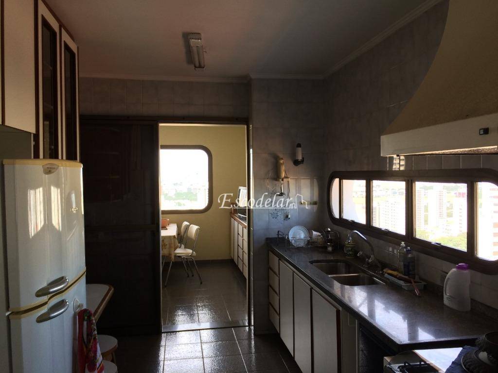 Apartamento à venda com 4 quartos, 211m² - Foto 21