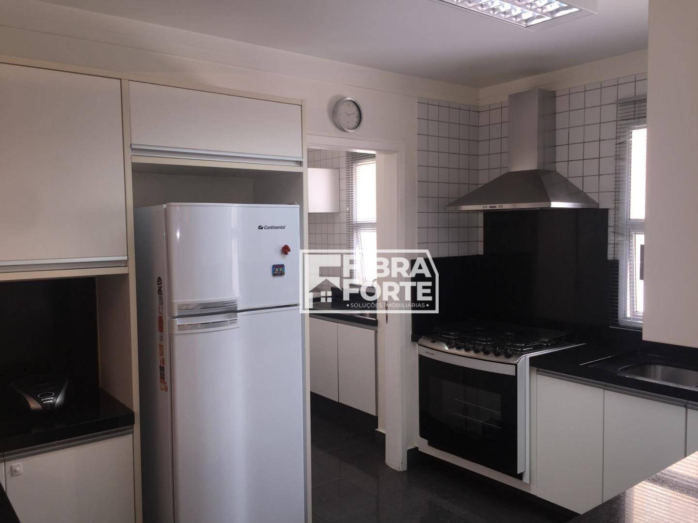 Apartamento à venda com 3 quartos, 134m² - Foto 20