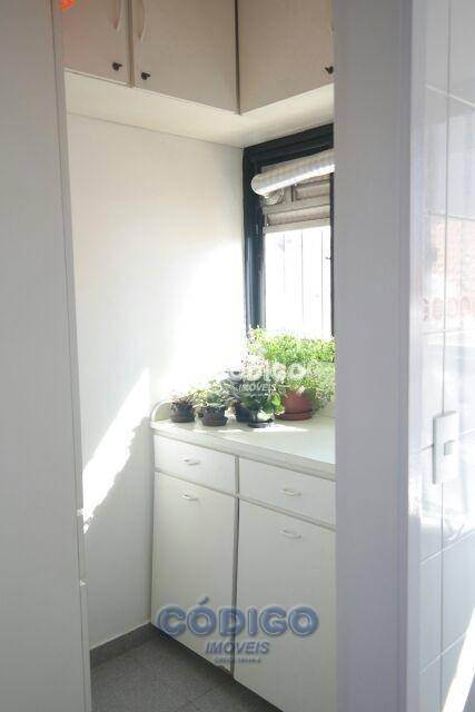 Apartamento à venda com 3 quartos, 98m² - Foto 7