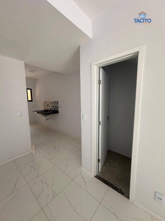 Casa à venda com 3 quartos, 84m² - Foto 7