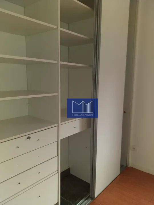 Apartamento à venda com 3 quartos, 180m² - Foto 11