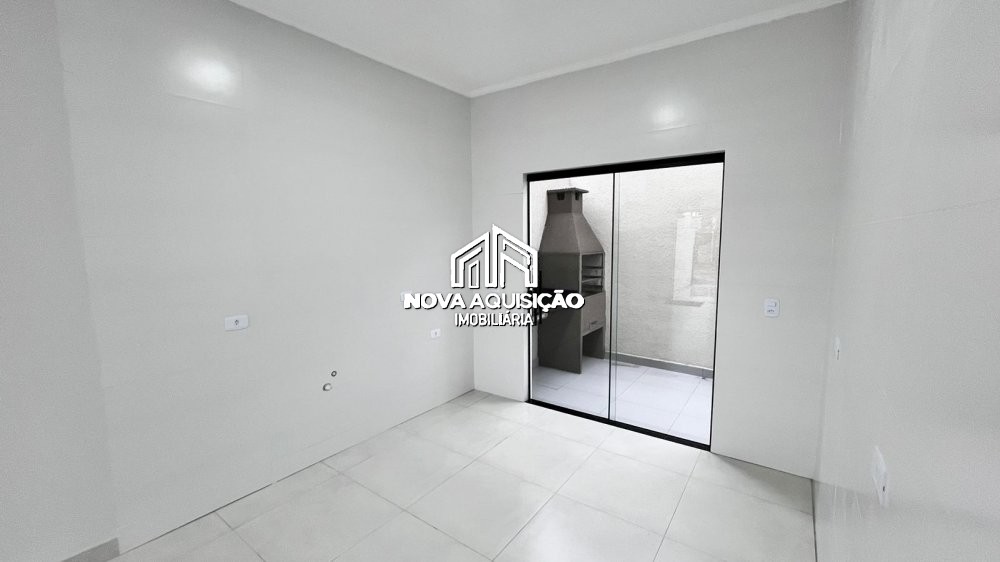 Casa à venda com 2 quartos, 50m² - Foto 17