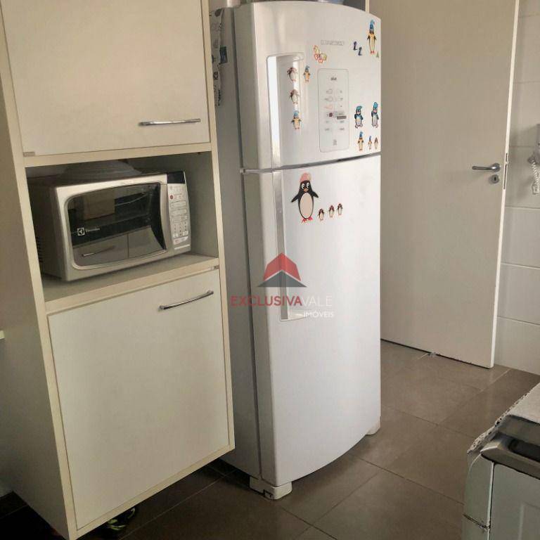 Apartamento à venda com 3 quartos, 110m² - Foto 5