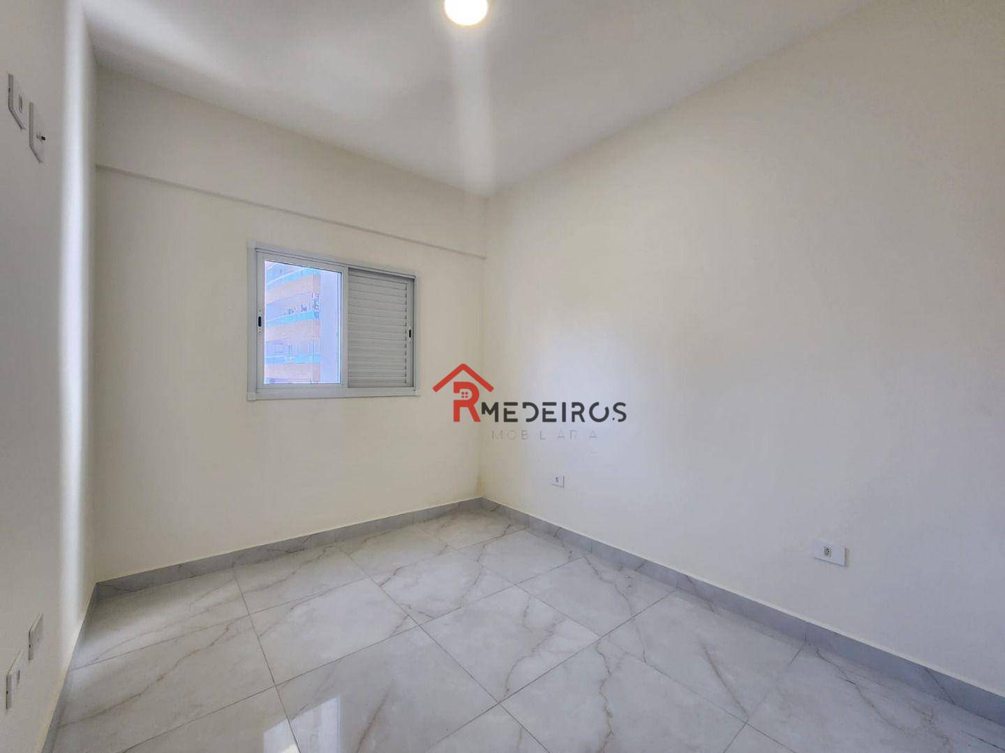 Apartamento à venda com 2 quartos, 61m² - Foto 15