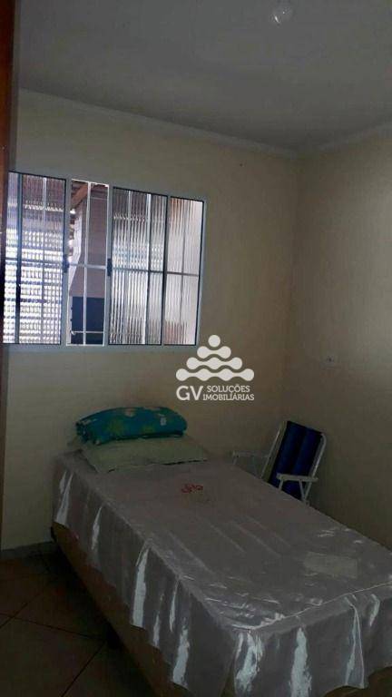 Casa à venda com 2 quartos, 200m² - Foto 8