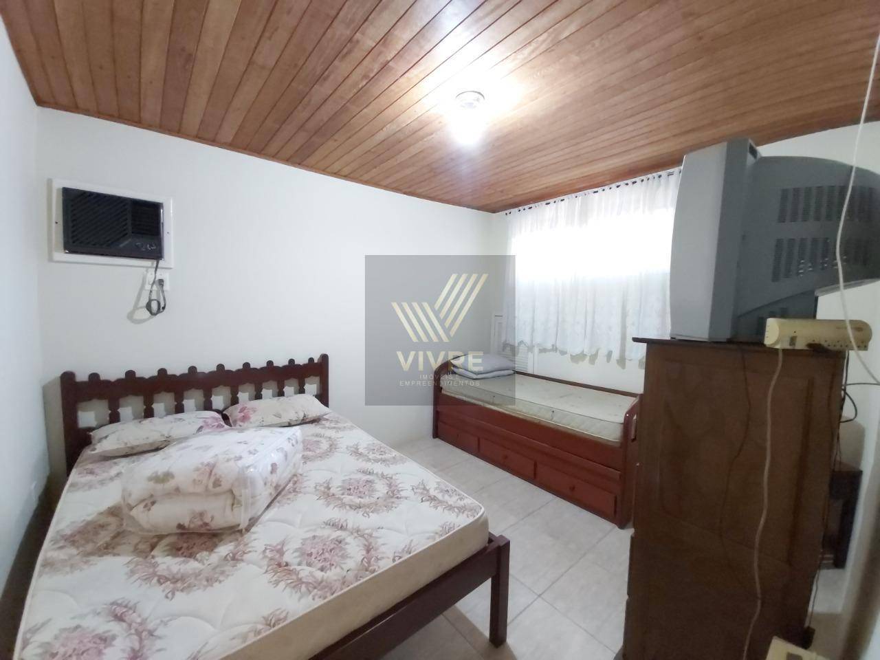 Casa à venda com 7 quartos, 270m² - Foto 22