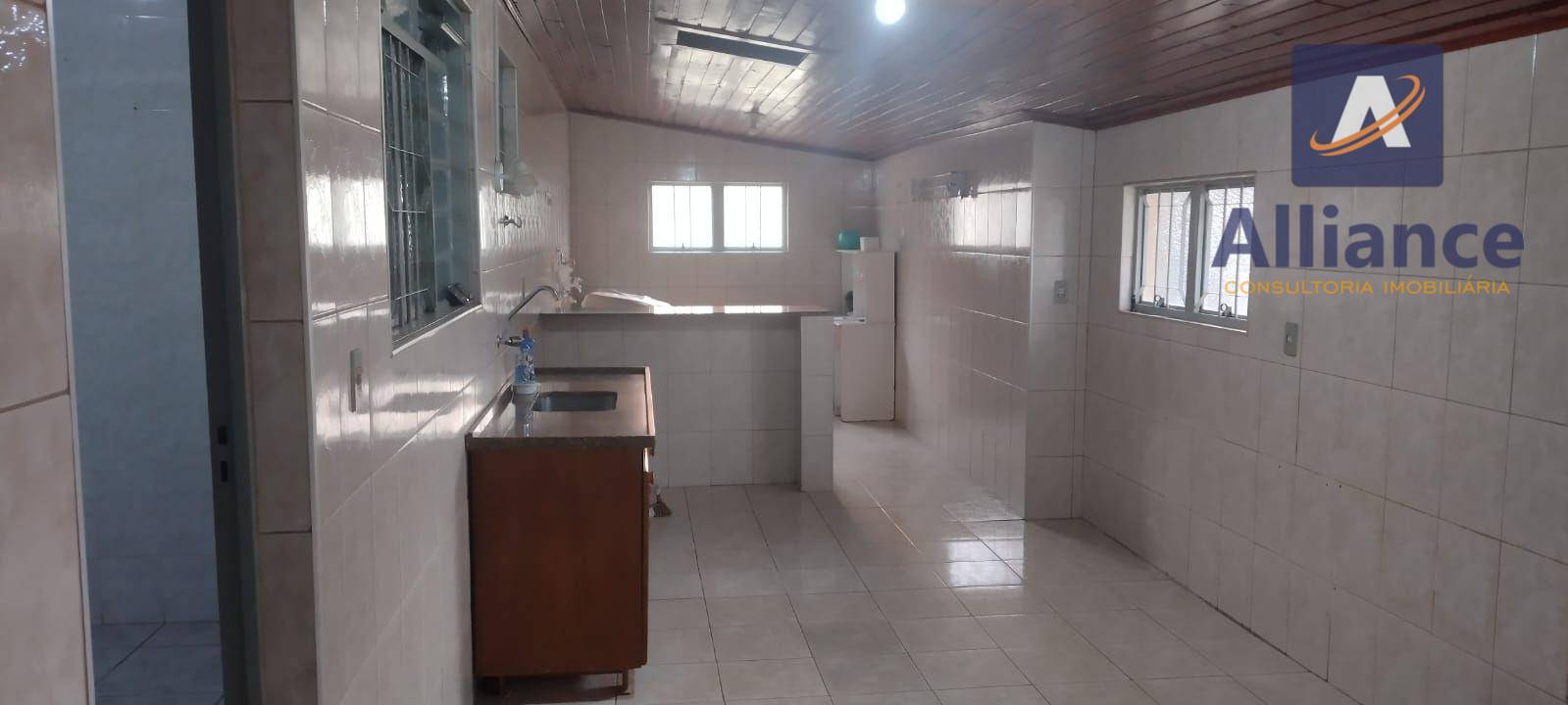 Casa para alugar com 2 quartos, 120m² - Foto 11