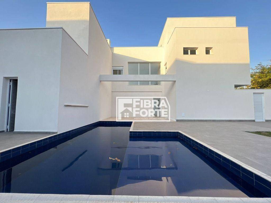 Casa de Condomínio à venda com 4 quartos, 353m² - Foto 1