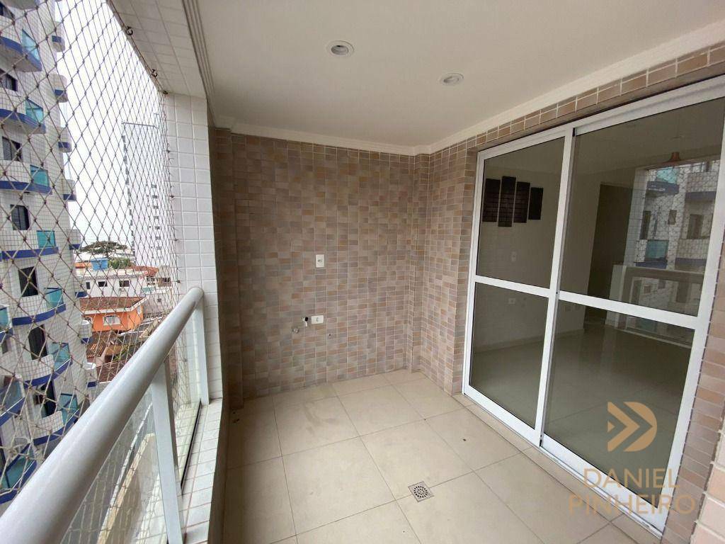 Apartamento à venda com 2 quartos, 67m² - Foto 2