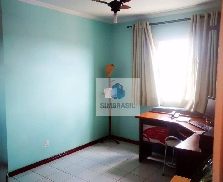 Apartamento à venda com 2 quartos, 72m² - Foto 11