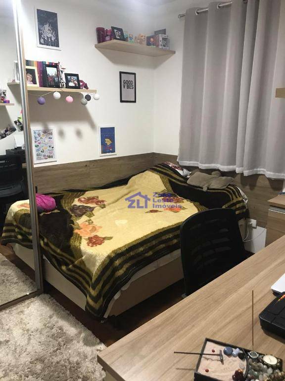 Apartamento à venda com 3 quartos, 137m² - Foto 4