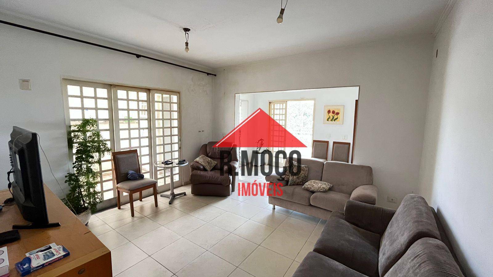 Sobrado à venda com 5 quartos, 315m² - Foto 2