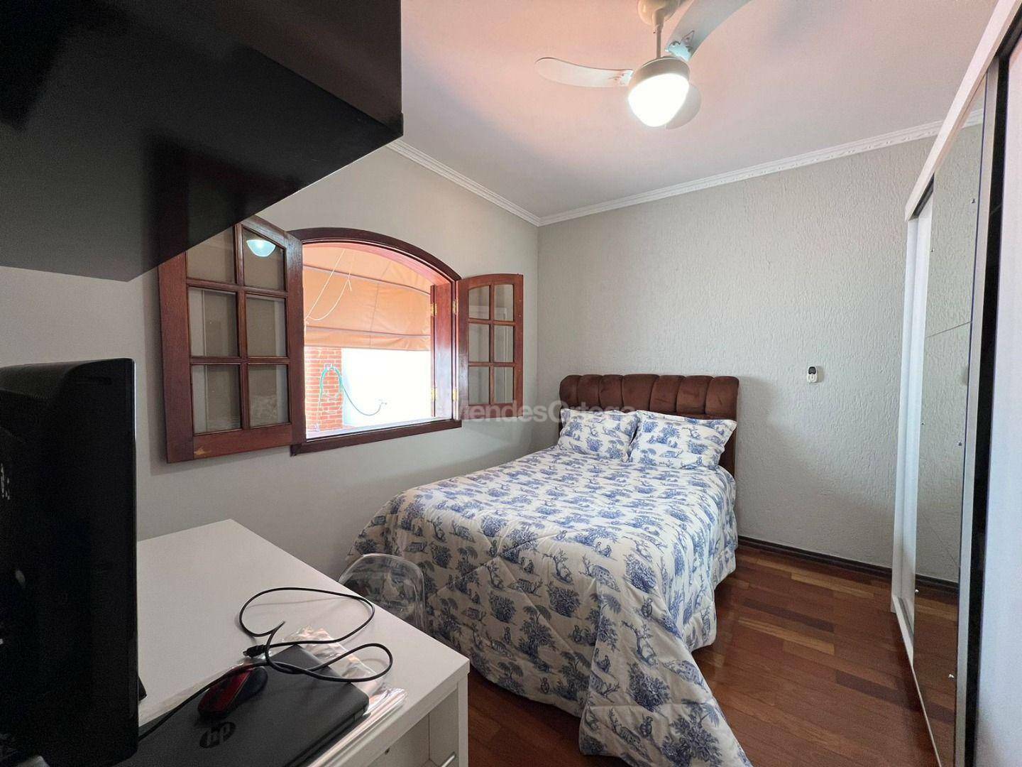 Casa à venda com 3 quartos, 267m² - Foto 15