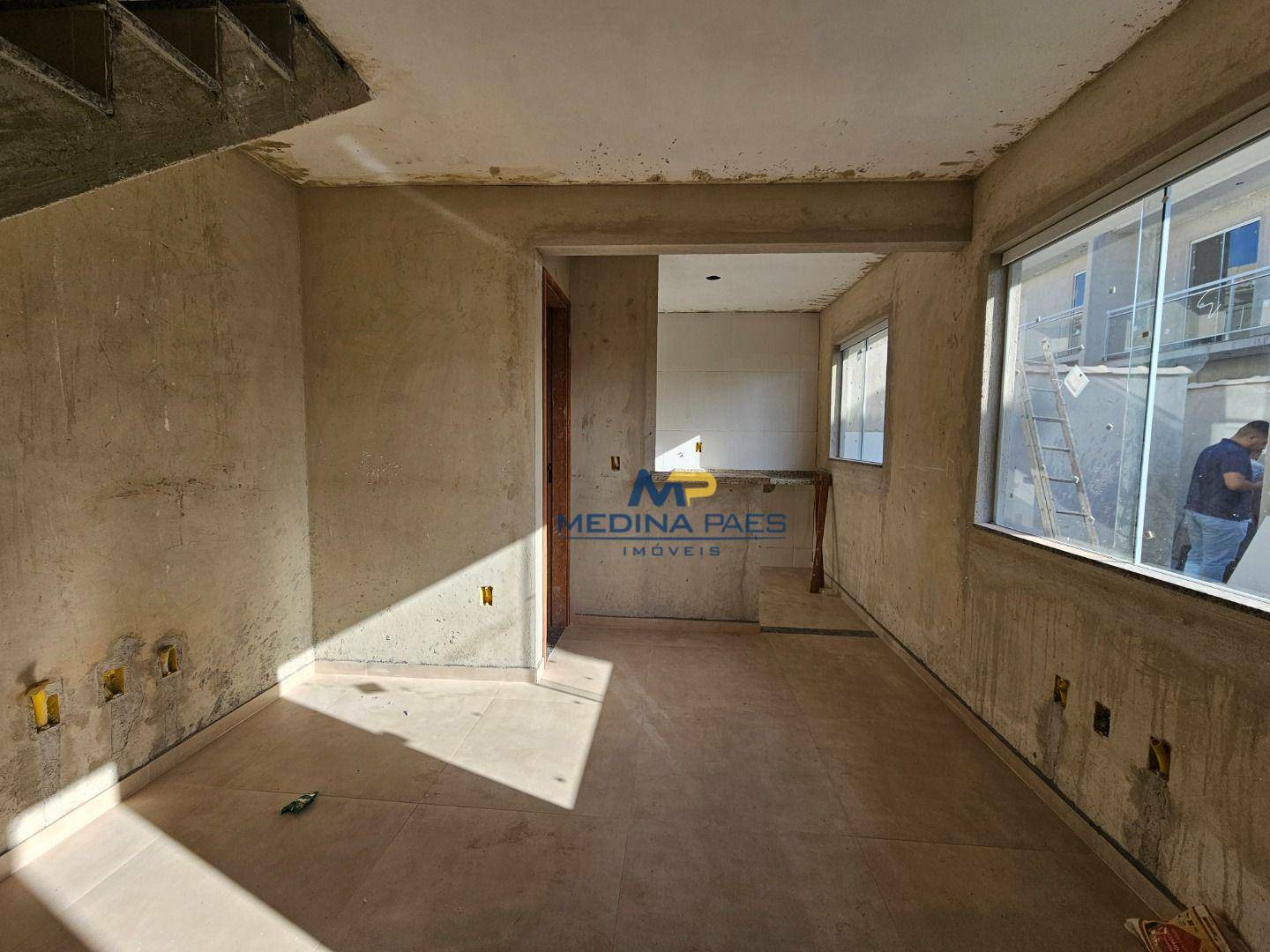 Casa à venda com 2 quartos, 55m² - Foto 3