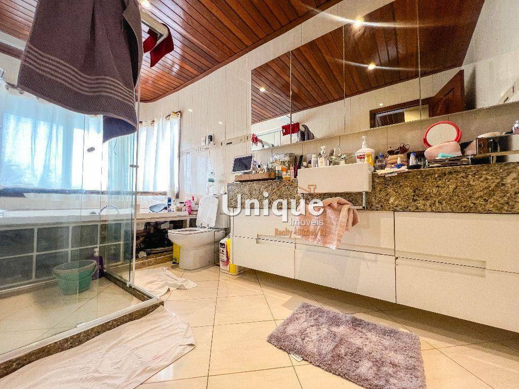 Casa à venda com 3 quartos, 320m² - Foto 21