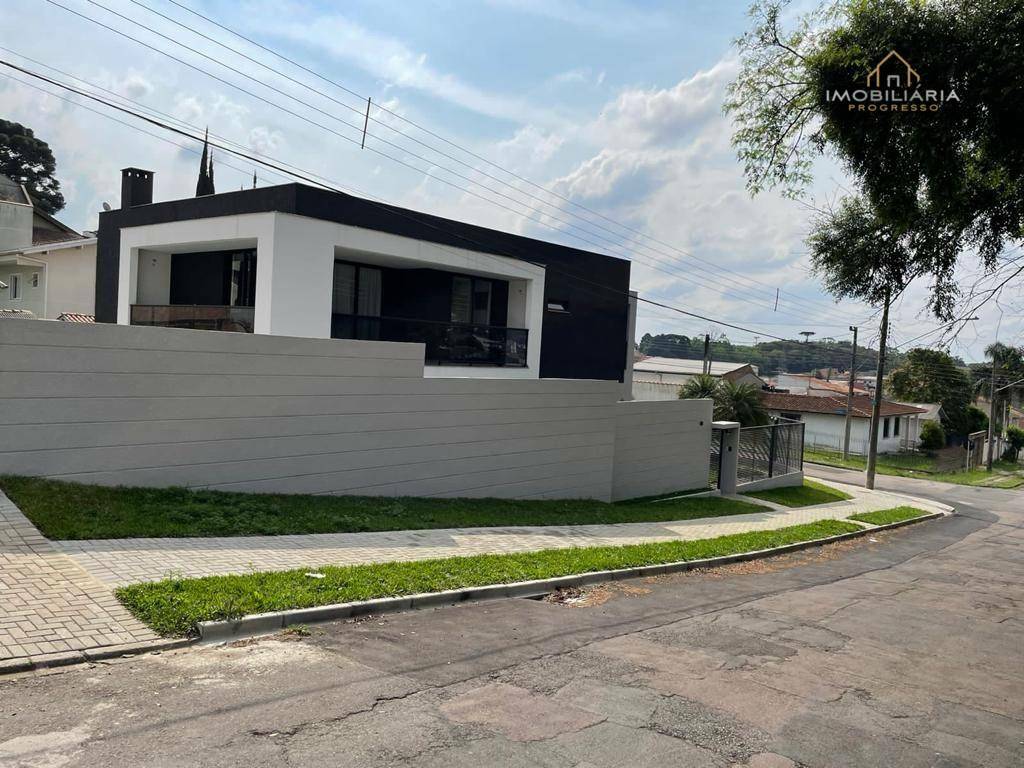 Sobrado à venda com 3 quartos, 310m² - Foto 4