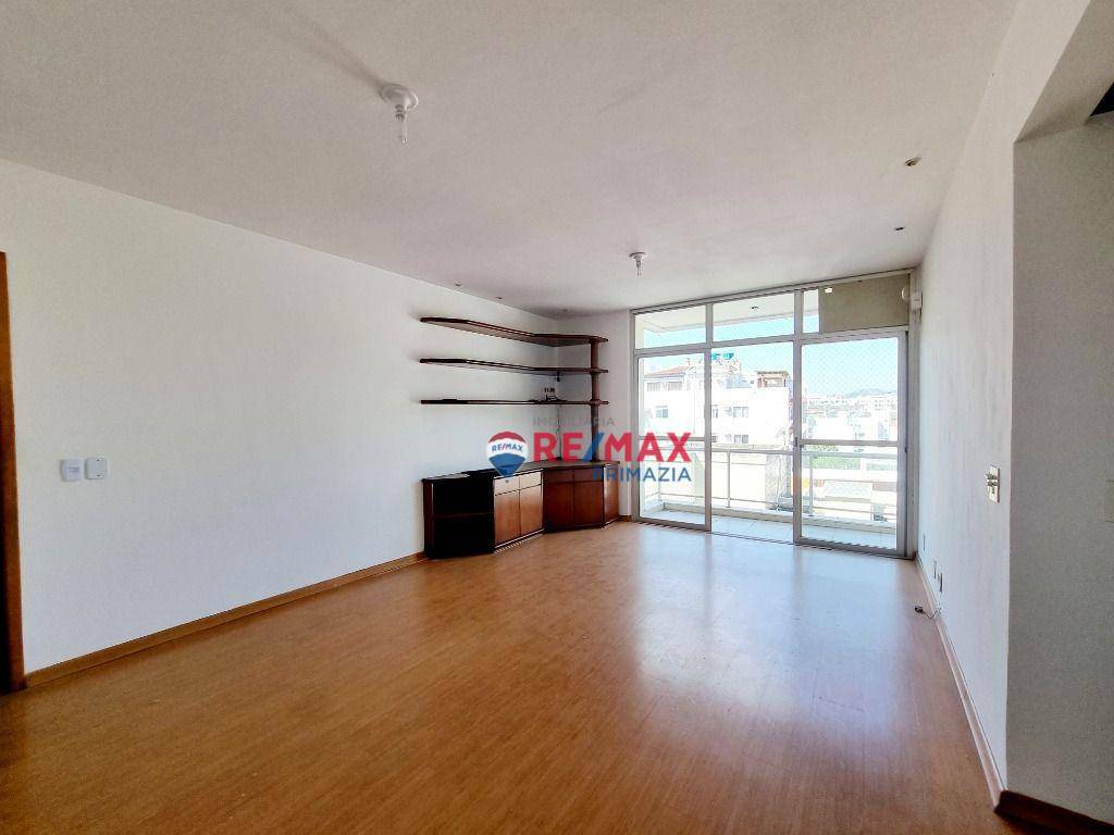 Apartamento à venda com 2 quartos, 86m² - Foto 31