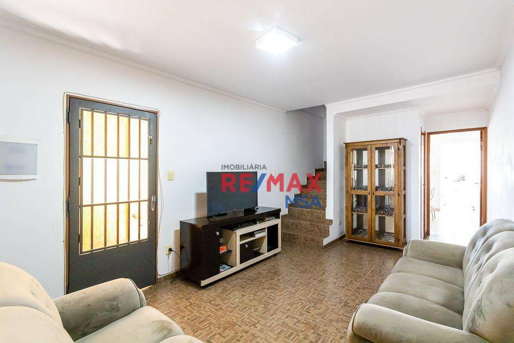 Casa à venda com 3 quartos, 200m² - Foto 5