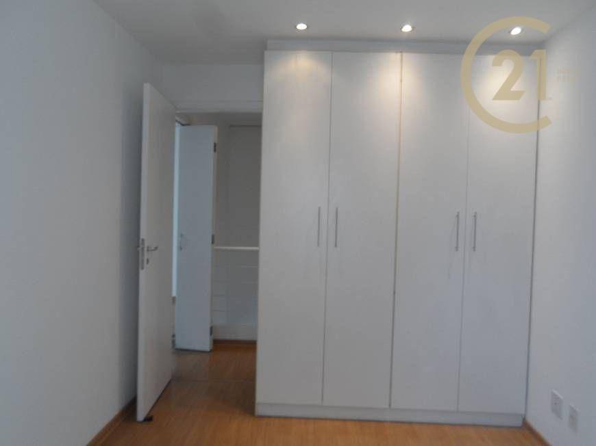 Apartamento à venda com 2 quartos, 76m² - Foto 9