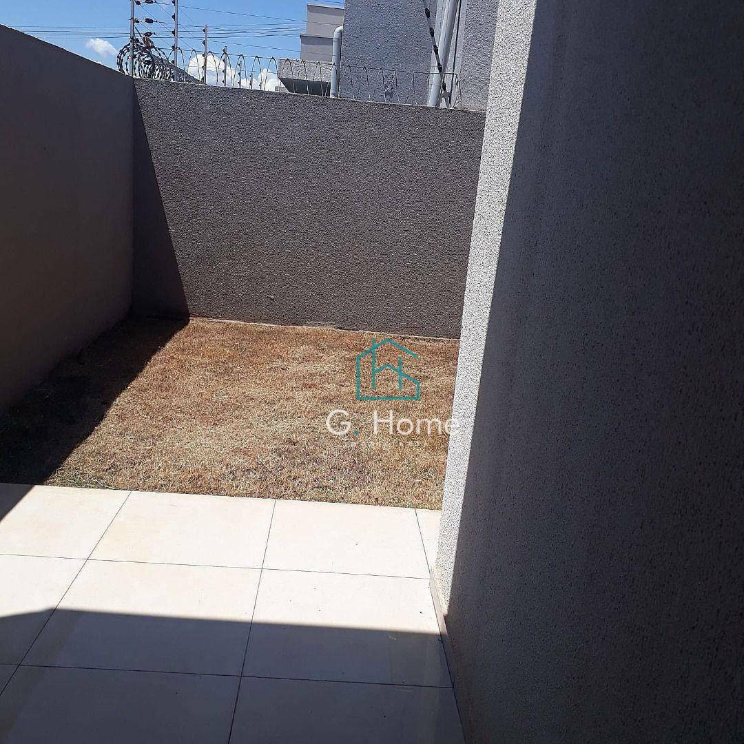 Casa à venda com 2 quartos, 65m² - Foto 9