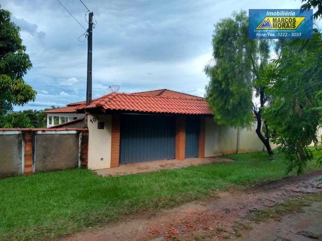 Chácara à venda com 4 quartos, 444m² - Foto 3