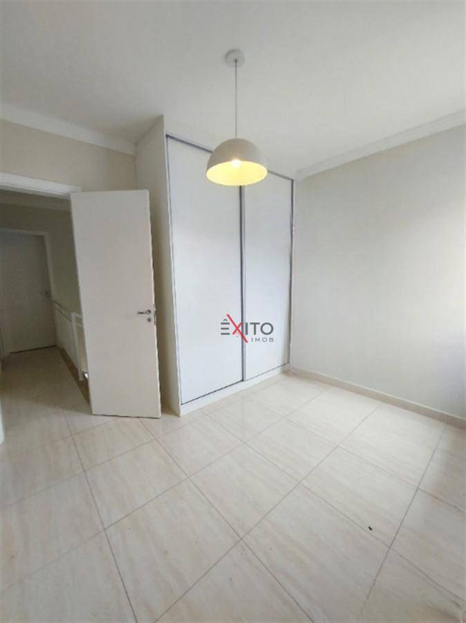 Casa de Condomínio para alugar com 3 quartos, 135m² - Foto 4