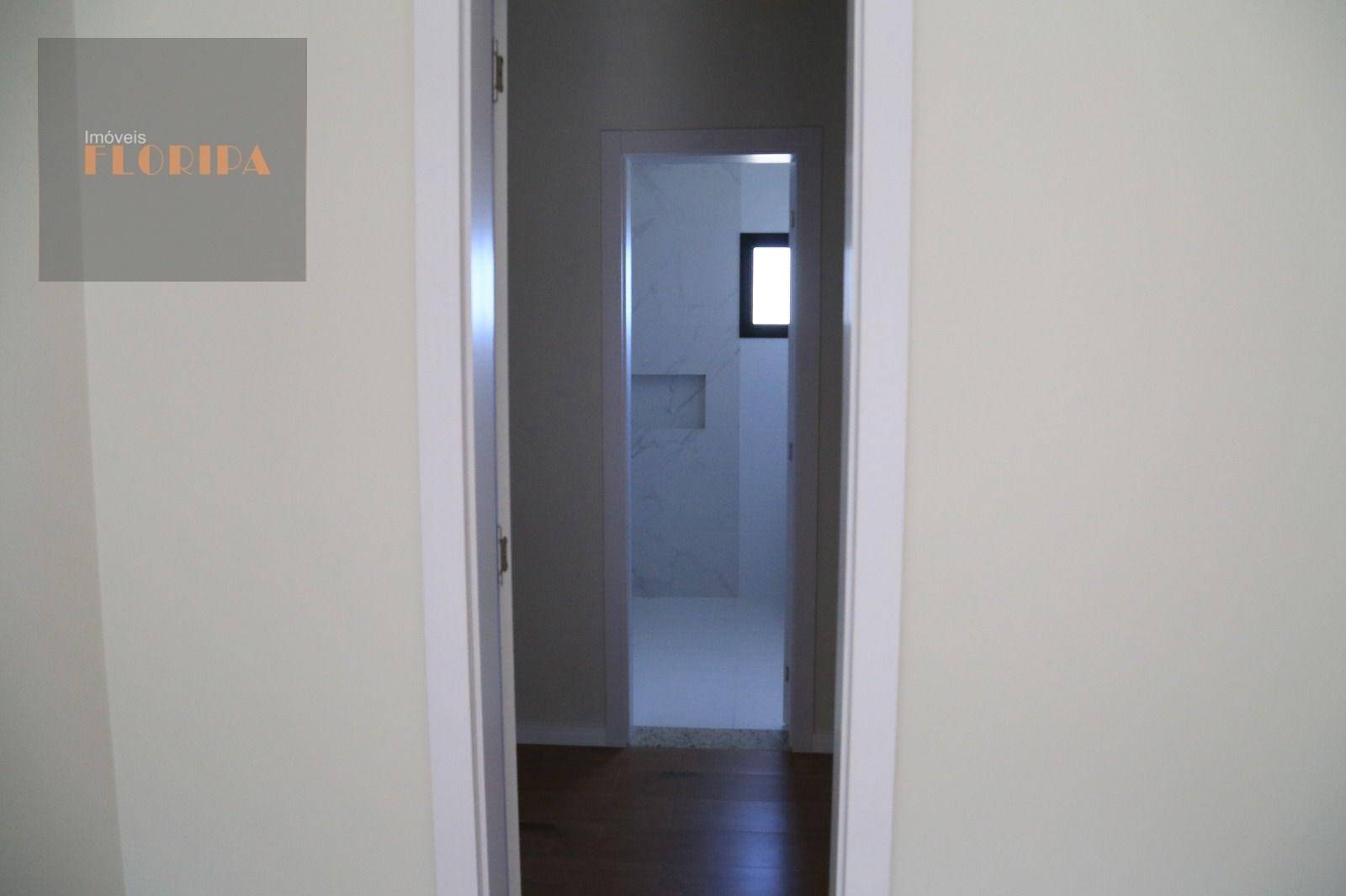 Casa à venda com 3 quartos, 124m² - Foto 9