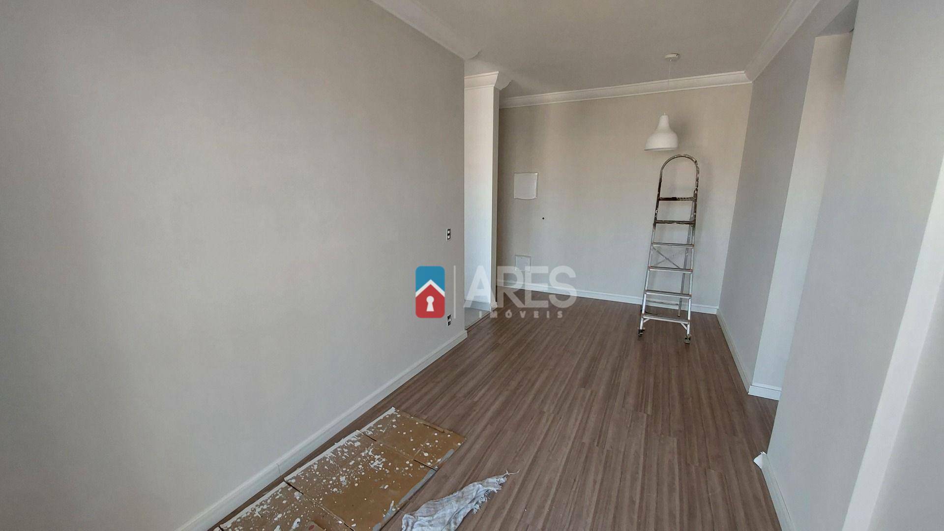 Apartamento para alugar com 2 quartos, 60m² - Foto 2