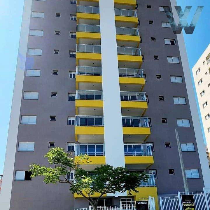 Apartamento à venda com 2 quartos, 65m² - Foto 2