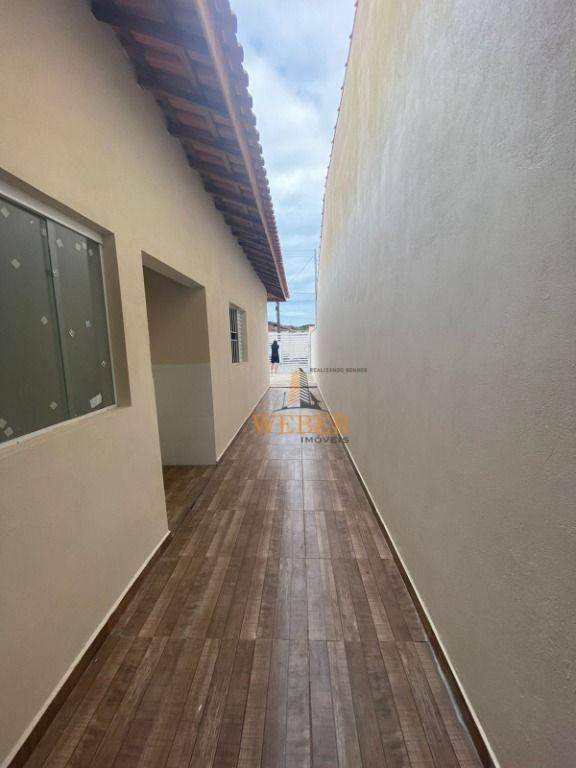 Casa à venda com 2 quartos, 70m² - Foto 15