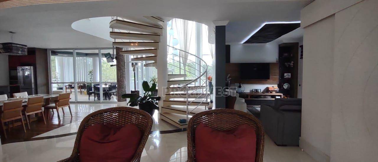 Casa de Condomínio à venda com 4 quartos, 558m² - Foto 2