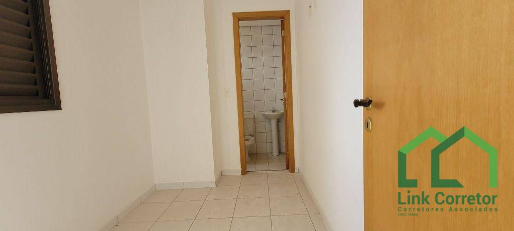 Apartamento à venda com 3 quartos, 137m² - Foto 13