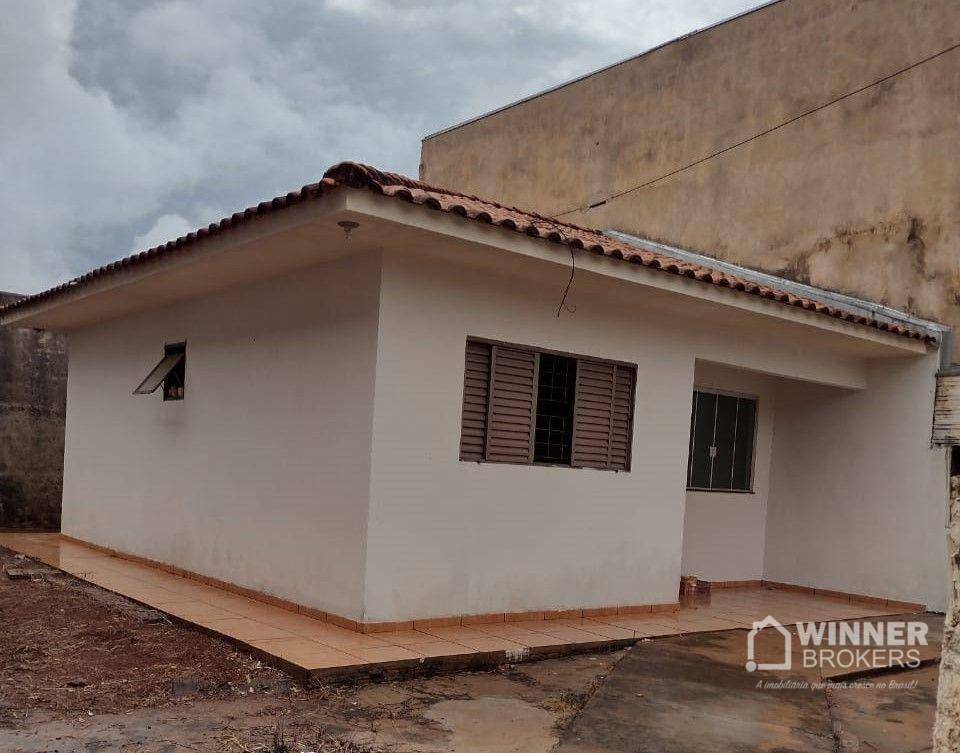 Casa à venda com 2 quartos, 175m² - Foto 1