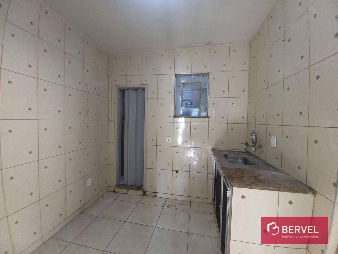 Casa para alugar com 1 quarto, 52m² - Foto 4