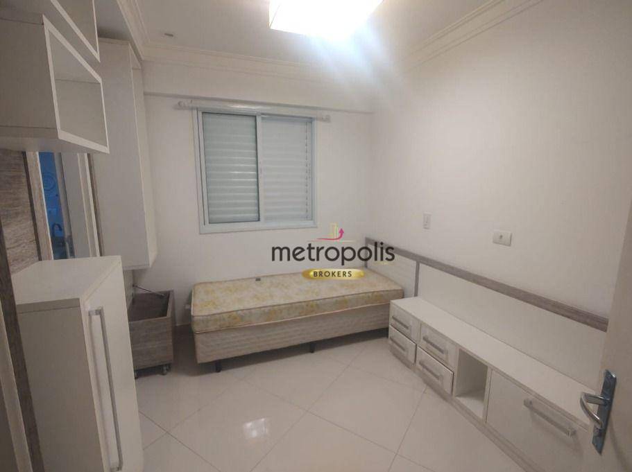 Apartamento para alugar com 3 quartos, 130m² - Foto 12