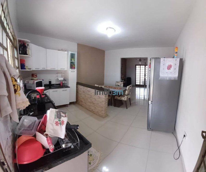 Casa à venda com 3 quartos, 94m² - Foto 7