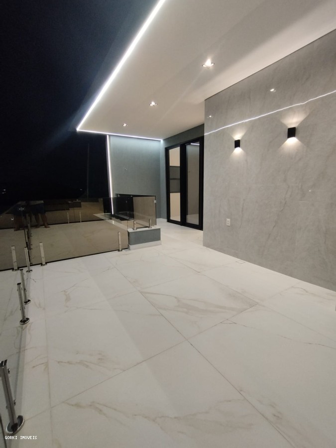 Casa à venda com 4 quartos, 275m² - Foto 6