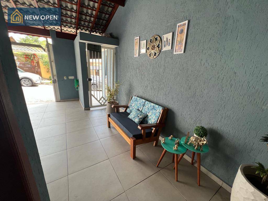 Casa à venda com 3 quartos, 100m² - Foto 19