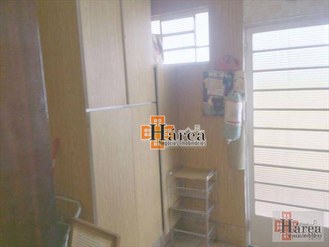 Casa à venda com 3 quartos, 205m² - Foto 19