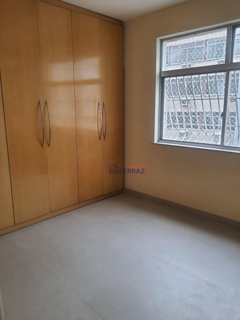 Apartamento à venda com 3 quartos, 140m² - Foto 7