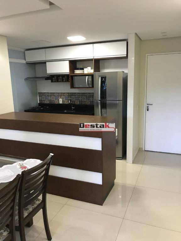 Apartamento à venda com 3 quartos, 60m² - Foto 24