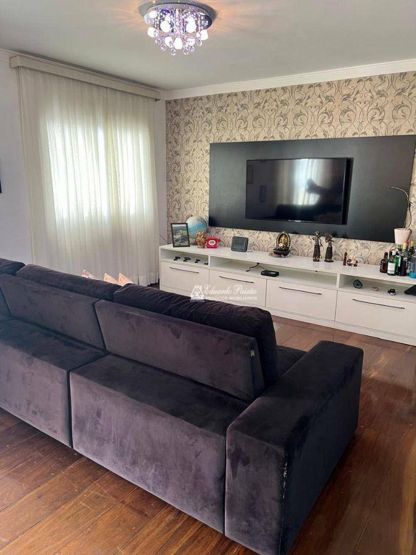 Apartamento à venda com 4 quartos, 190m² - Foto 2