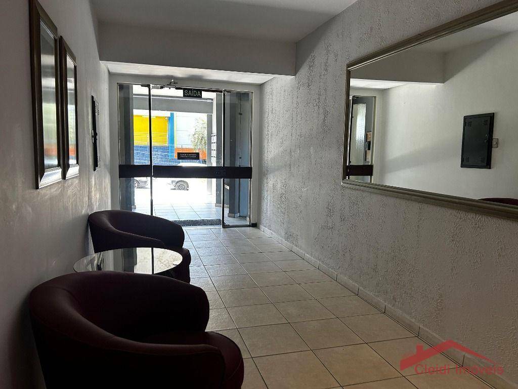 Apartamento para alugar com 3 quartos, 80m² - Foto 25